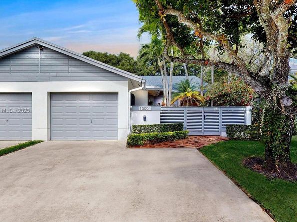 10001 NW 52nd Ter, Doral FL 33178