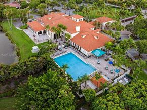 10001 NW 52nd Ter, Doral FL 33178