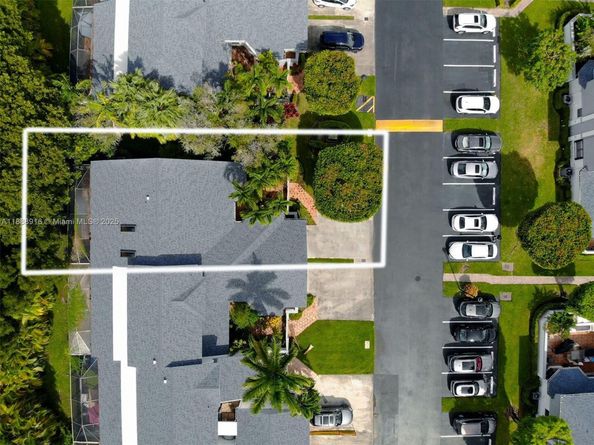 10001 NW 52nd Ter, Doral FL 33178