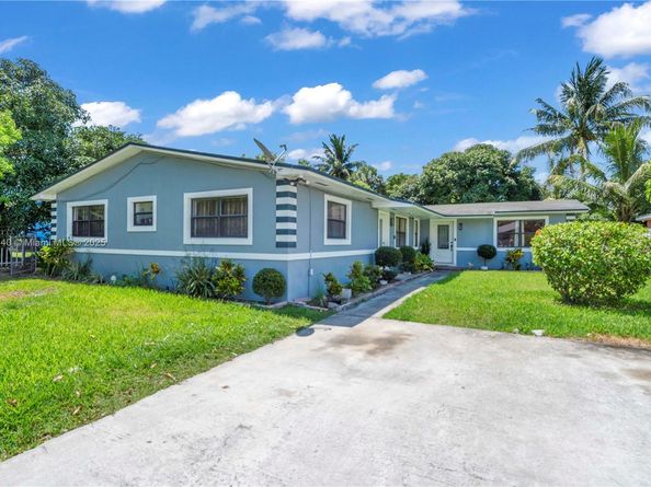 1290 NE 144th St, Miami FL 33161