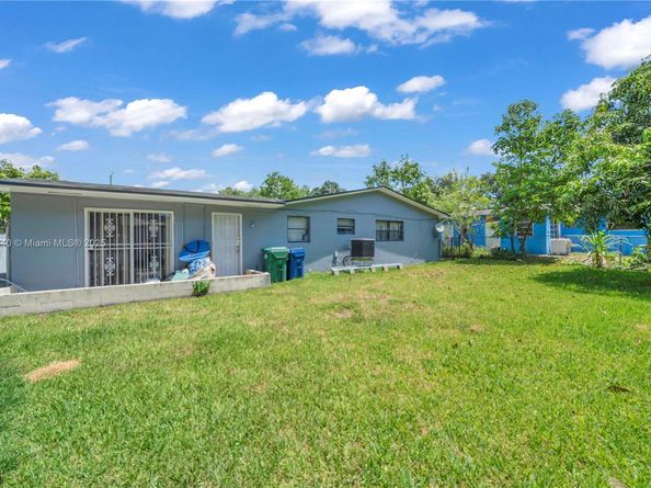 1290 NE 144th St, Miami FL 33161