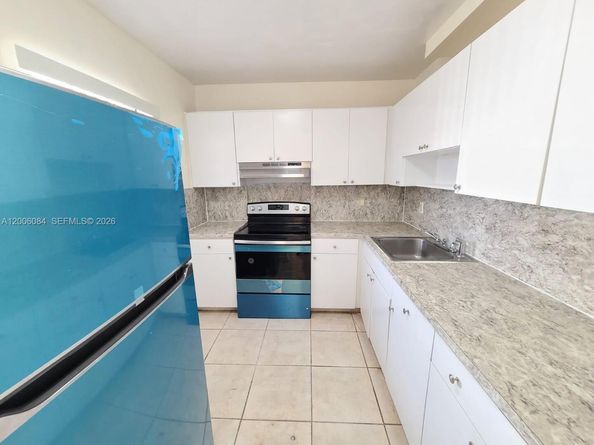 15600 NW 7th Ave 709, Miami FL 33169