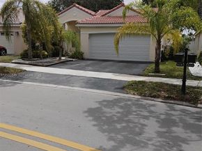 519 Talavera Rd, Weston FL 33326