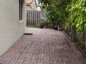 519 Talavera Rd, Weston FL 33326