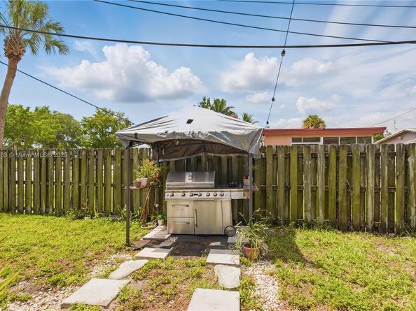 6400 Sheridan St, Hollywood FL 33024
