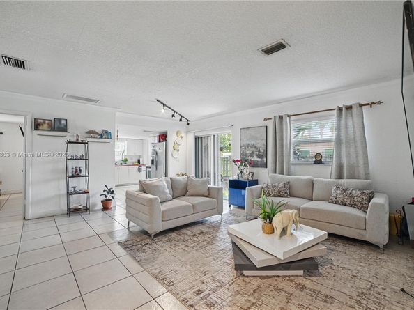 6400 Sheridan St, Hollywood FL 33024
