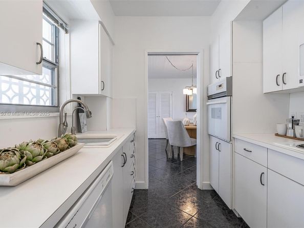 9101 E Bay Harbor Dr 705, Bay Harbor Islands FL 33154