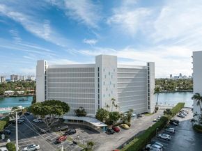 9101 E Bay Harbor Dr 705, Bay Harbor Islands FL 33154