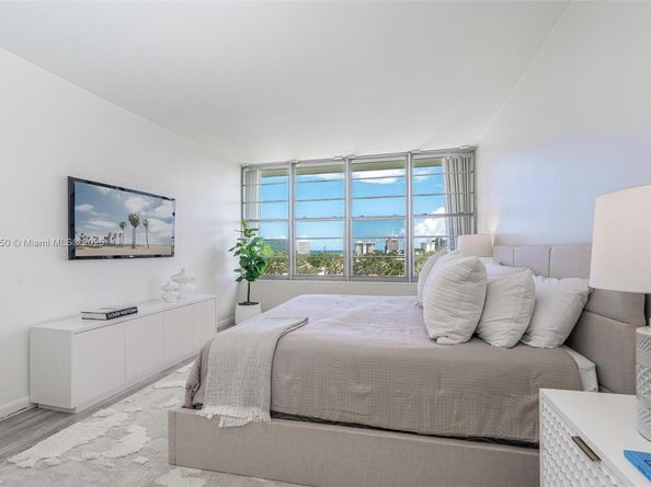 9101 E Bay Harbor Dr 705, Bay Harbor Islands FL 33154