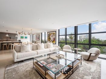 9 Island Ave