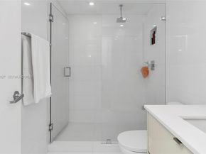 9055 SW 73rd Ct 1205, Miami FL 33156