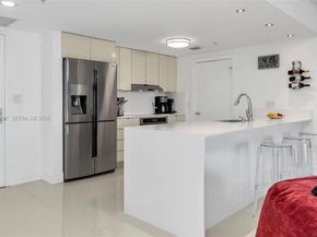 9055 SW 73rd Ct 1205, Miami FL 33156