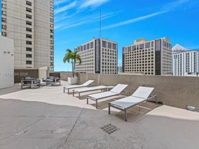 9055 SW 73rd Ct 1205, Miami FL 33156