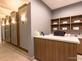 21050 Point Pl 2001, Aventura FL 33180