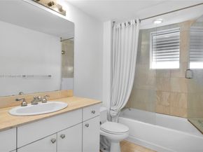 21050 Point Pl 2001, Aventura FL 33180