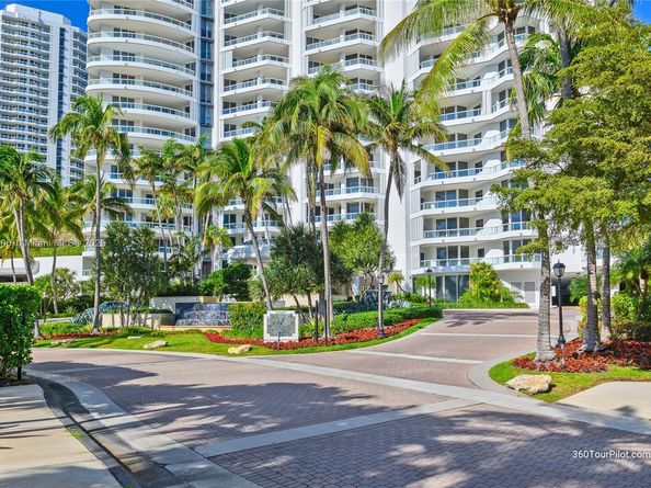 21050 Point Pl 2001, Aventura FL 33180