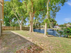 924 N 30th Rd, Hollywood FL 33021