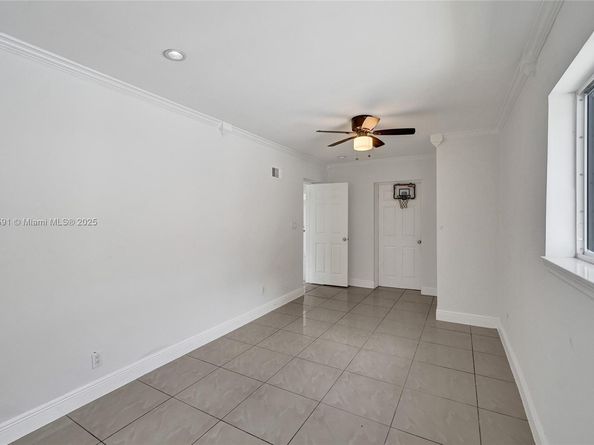 924 N 30th Rd, Hollywood FL 33021
