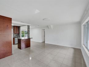 924 N 30th Rd, Hollywood FL 33021
