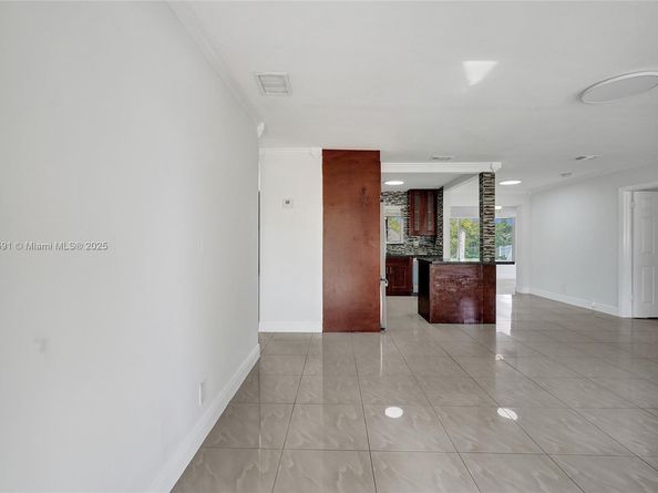924 N 30th Rd, Hollywood FL 33021