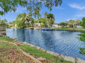924 N 30th Rd, Hollywood FL 33021