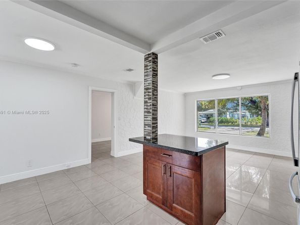 924 N 30th Rd, Hollywood FL 33021
