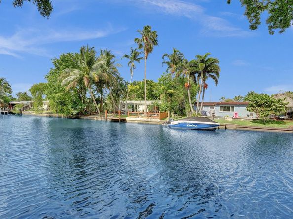 924 N 30th Rd, Hollywood FL 33021