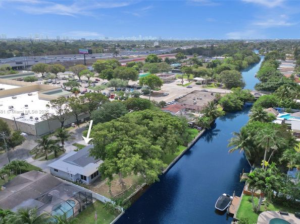 924 N 30th Rd, Hollywood FL 33021