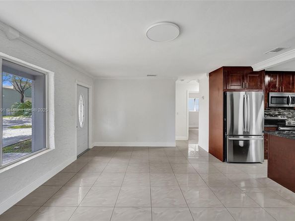 924 N 30th Rd, Hollywood FL 33021