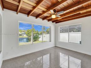 924 N 30th Rd, Hollywood FL 33021