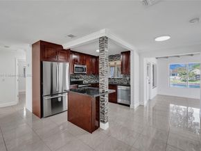924 N 30th Rd, Hollywood FL 33021