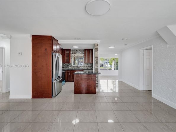 924 N 30th Rd, Hollywood FL 33021