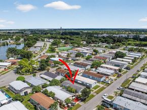 21651 NW 3rd St, Pembroke Pines FL 33029