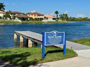 17088 NW 19th St, Pembroke Pines FL 33028