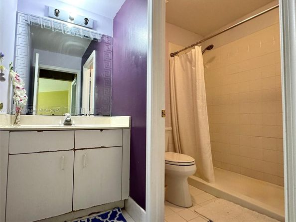 17088 NW 19th St, Pembroke Pines FL 33028