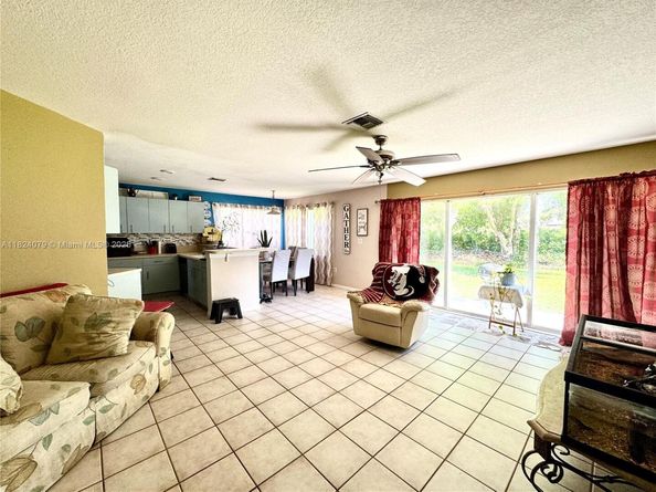 17088 NW 19th St, Pembroke Pines FL 33028