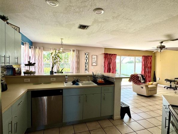 17088 NW 19th St, Pembroke Pines FL 33028