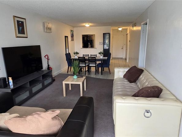 1830 Dixieanna St 203, Hollywood FL 33020