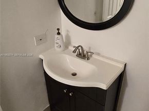 1830 Dixieanna St 203, Hollywood FL 33020