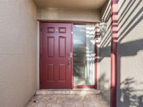 10911 Cedar Ln, Pembroke Pines FL 33026