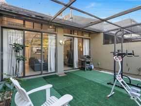 10911 Cedar Ln, Pembroke Pines FL 33026