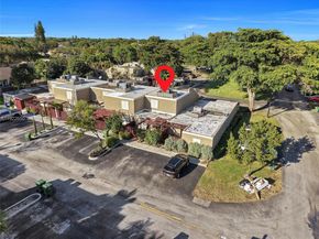 10911 Cedar Ln, Pembroke Pines FL 33026