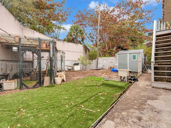 18600 NE 7th Ct, North Miami Beach FL 33179
