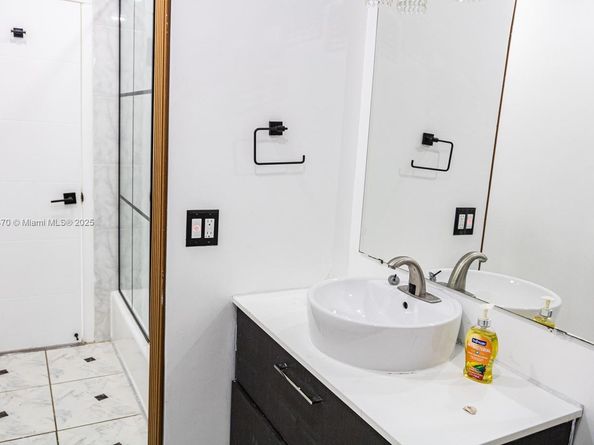 18600 NE 7th Ct, North Miami Beach FL 33179