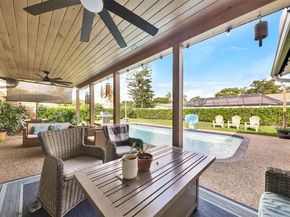 8519 Ramblewood Dr, Coral Springs FL 33071