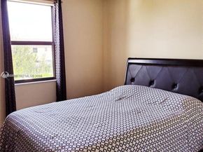 3353 W 91st Ter, Hialeah FL 33018