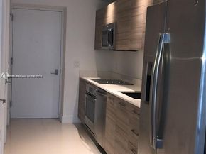 121 NE 34 St 2215, Miami FL 33137