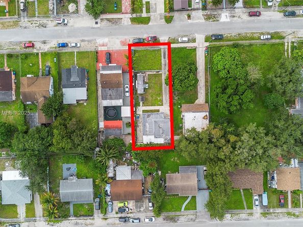 1835 NW 85th st, Miami FL 33147