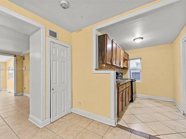1835 NW 85th st, Miami FL 33147