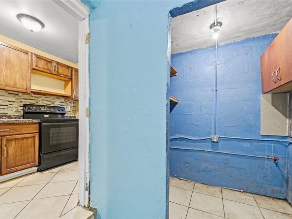 1835 NW 85th st, Miami FL 33147